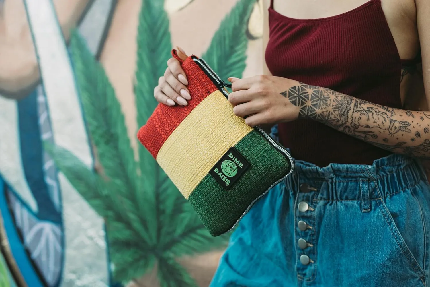 DIME BAGS All-in-One Padded Pouch with and Carbon Filter