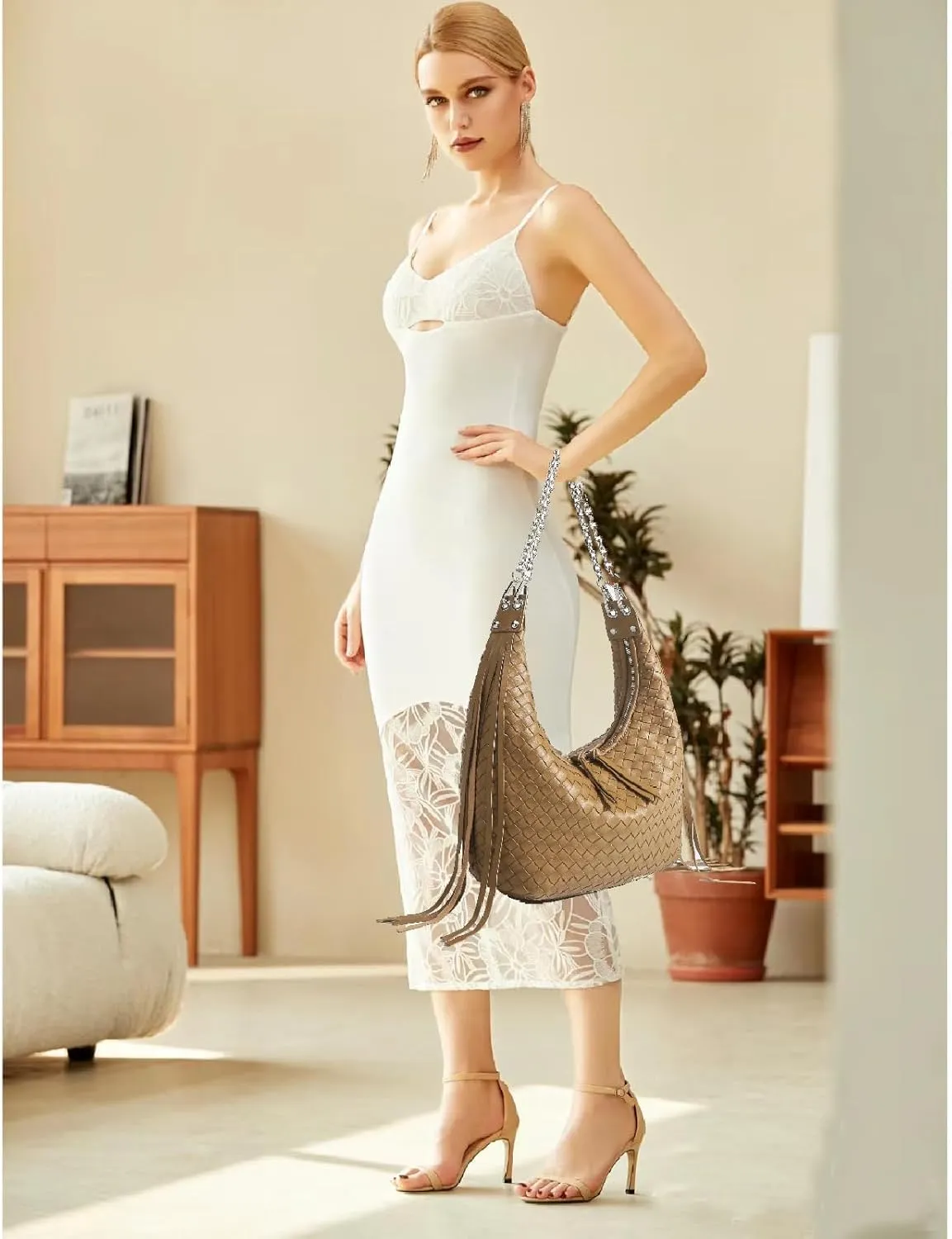 JINMANXUE Fringe Hobo Bag - Retro Handmade Woven Tote Bag for Women, Travel Shoulder Handbag