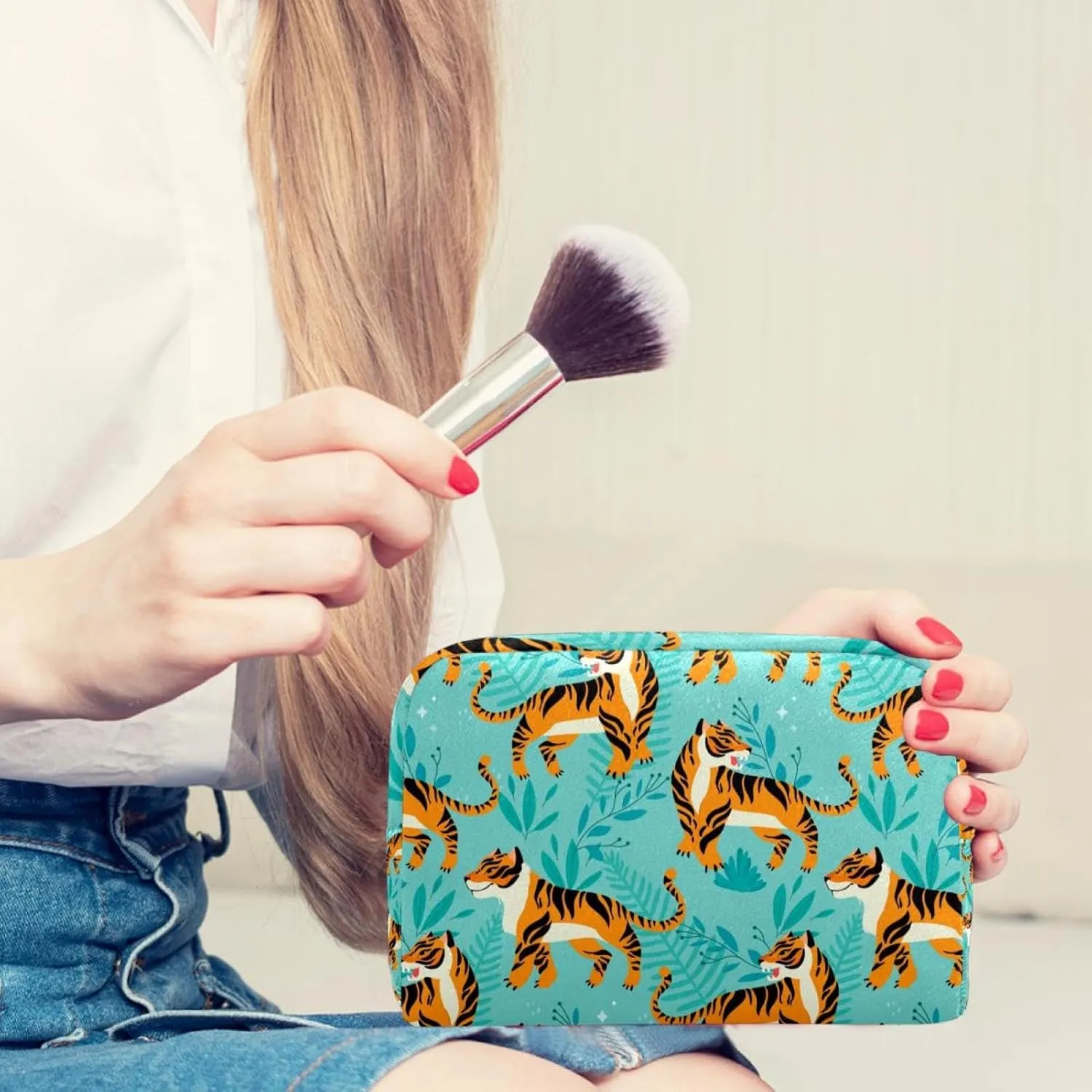 Makeup Organizer Bag, Tiger Pattern Animal Blue Green Leaves Pencil Case Cosmetic Storage Bag Portable Toiletry Pouch for Women, Men, Traveling, School