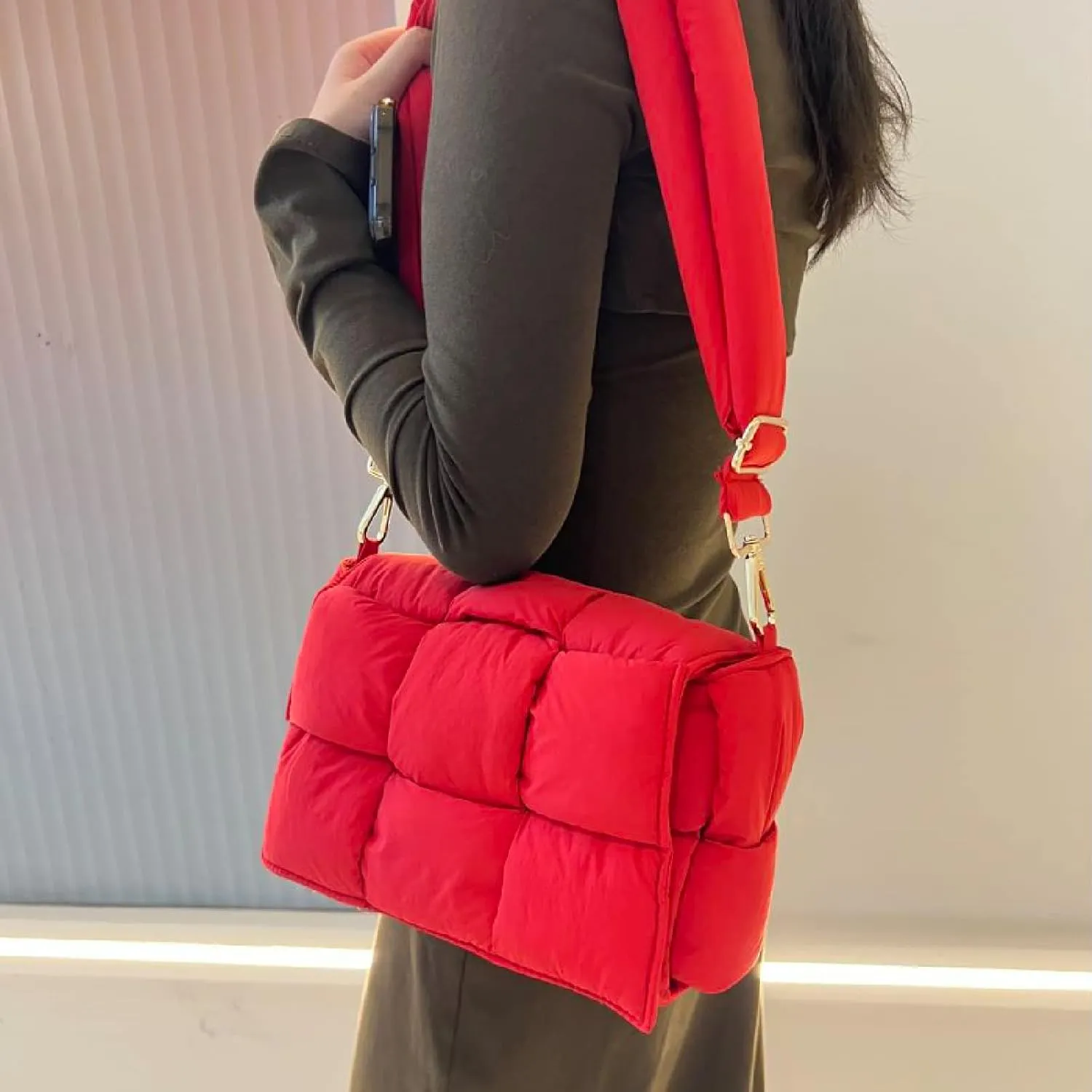 NAARIIAN Shoulder bags for women, Light-weight small puffer purses waterproof, hand-woven puffy bag crossbody handbag