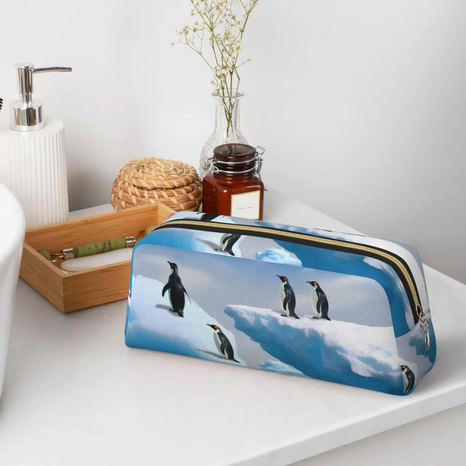 Penguins On The Iceberg Makeup Bag for Women Men Pencil Pouch Travel Small Cosmetic Bag Zippered Toiletry Bags Aesthetic Pen Bags Trendy Storage Bags Leather Coin Pouch Purse