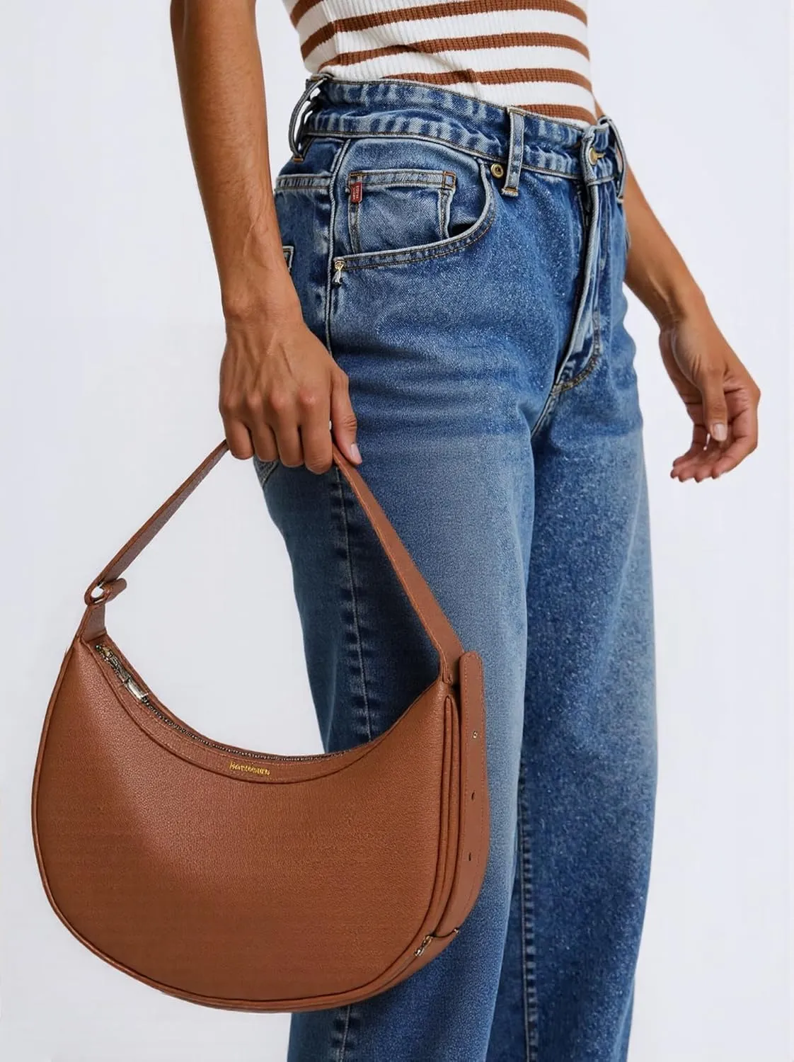 Shoulder Purses for Women Leather Crescent Handbag Mini Clutch Purse with Adjustable Strap Zipper Closure