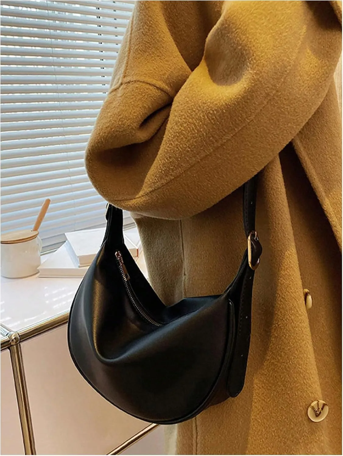 SweatyRocks Women's Leather Crossbody Bags Adjustable Strap Travel Work Shoulder Bags with Zipper