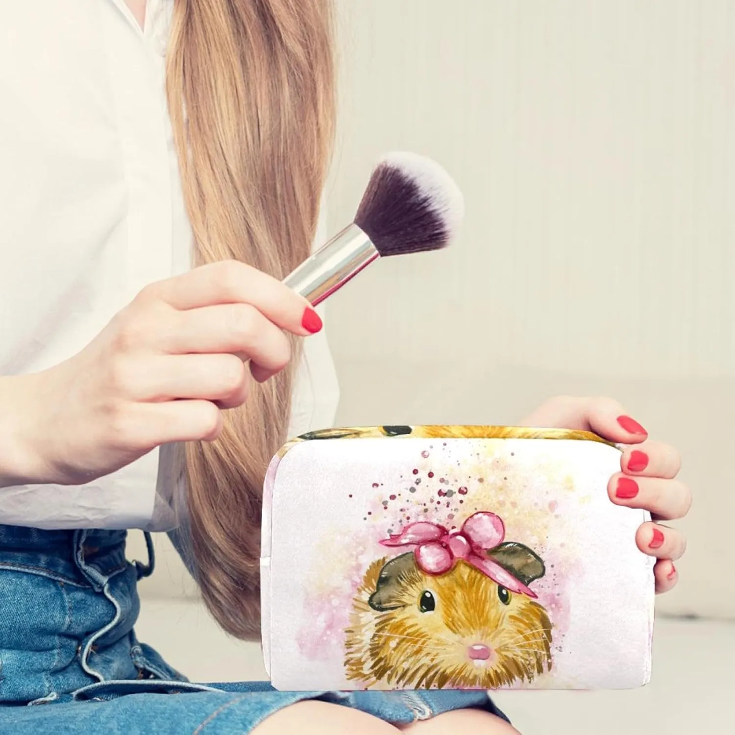 Travel Makeup Bag for Women, Lovely Watercolor Guinea Pig Travel Cosmetic Bag Pencil Case Portable Makeup Pouch Toiletry Bag for Girls