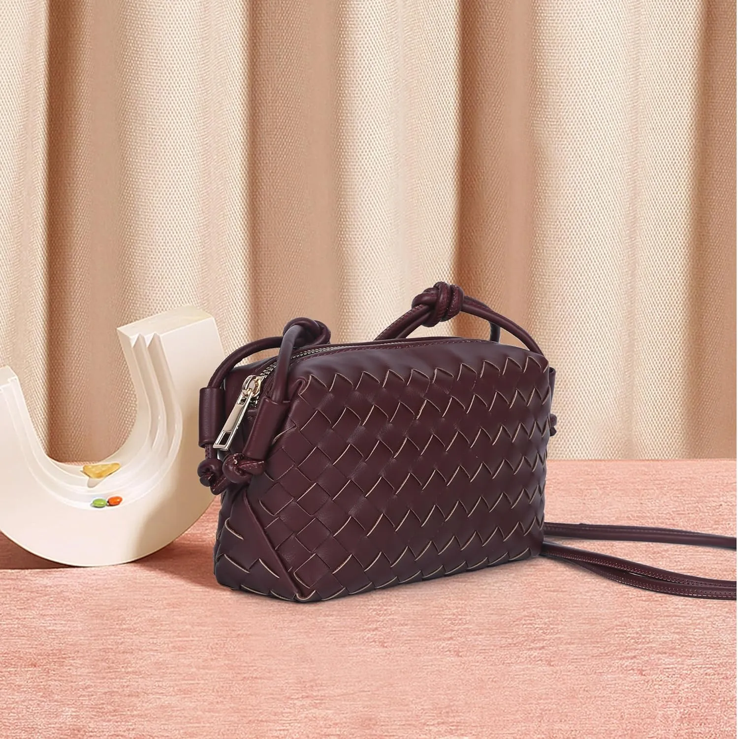 Woven Crossbody Bags for Women,Handwoven Small Purses for Women,Vegan Leather Handbag Trendy Shoulder Bag