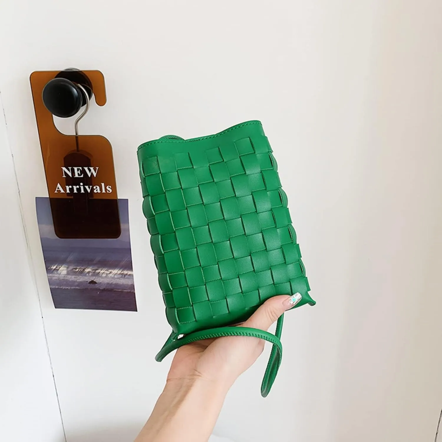 Woven Small Crossbody Bags Cell Phone Purse for Women Teen Girls Small Shoulder Phone Bag