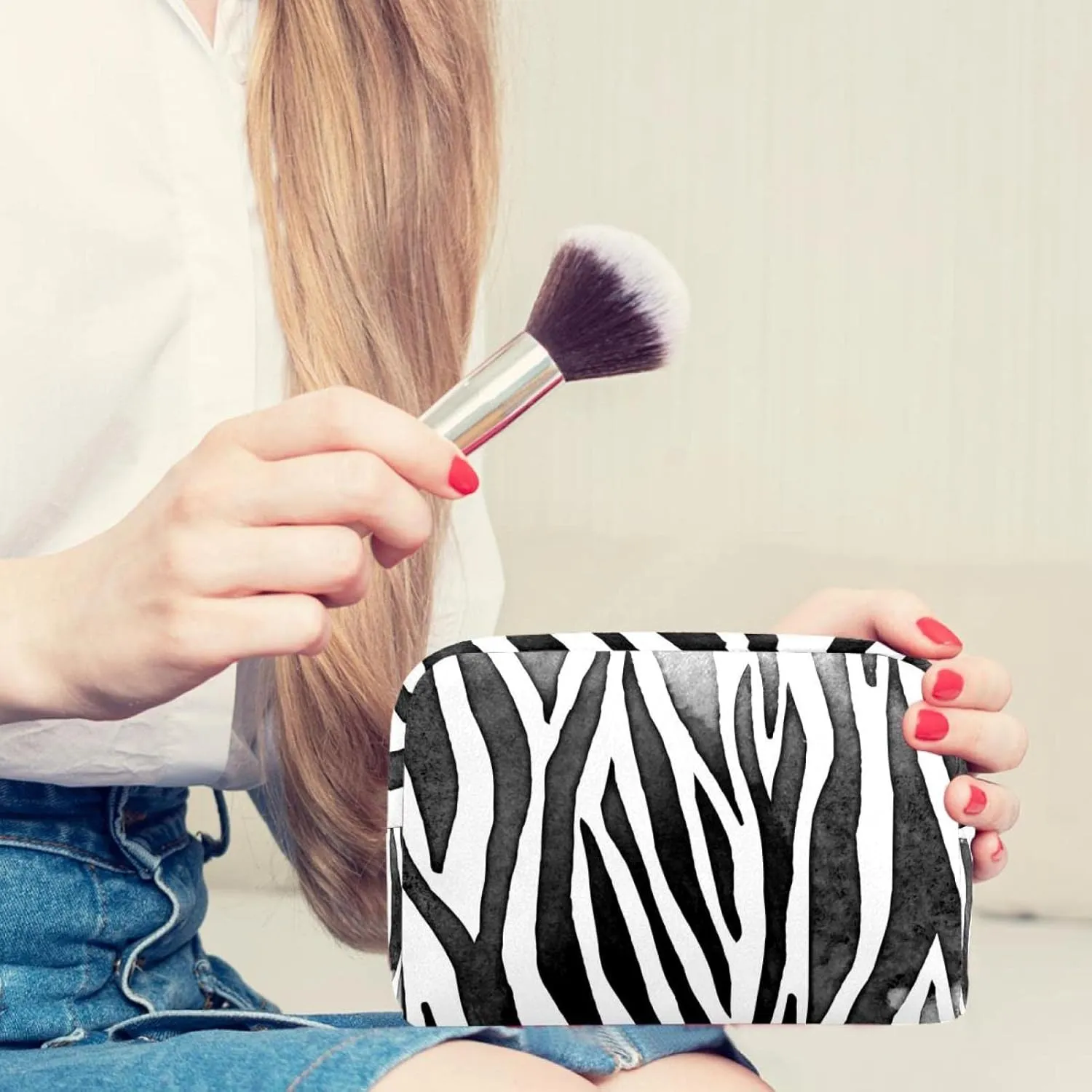 Zebra Print Black White Cosmetic Makeup Bags, Small Travel Zipper Pouch Portable Toiletry Bag Makeup Organizer for Women Teen Girls
